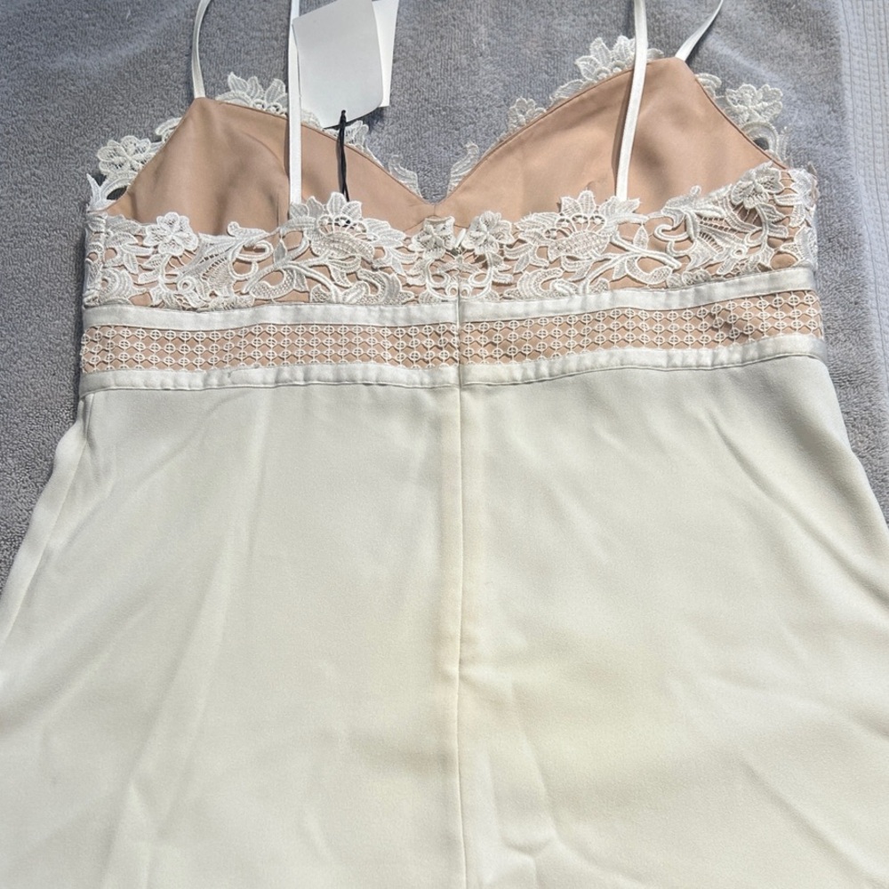 Theory Lace Detail Cream Chemise - Picture 3 of 4